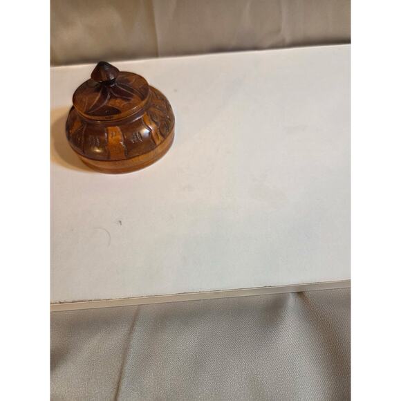 Vintage Hand Carved Wooden Trinket Box w Lid Floral Design Small Jewelry Holder - Picture 3 of 5